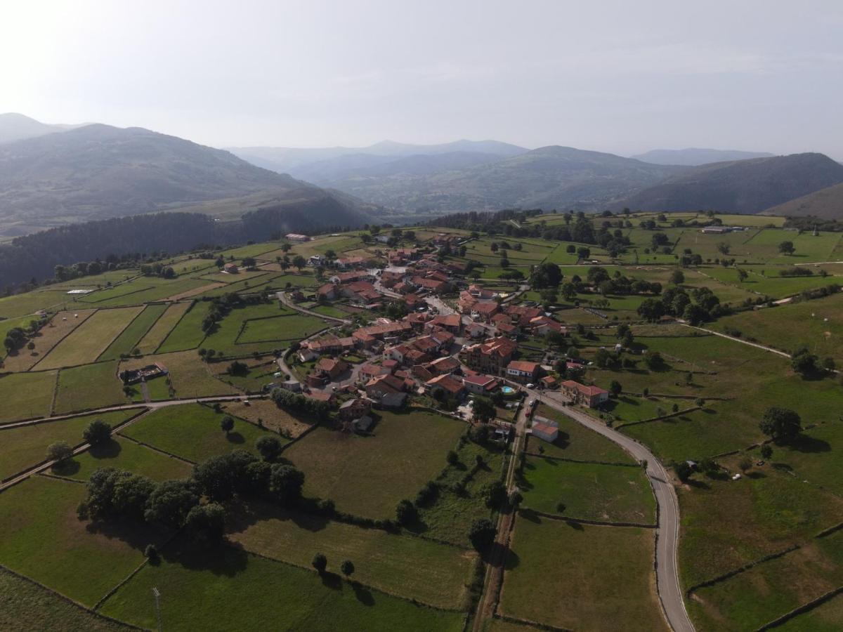 Posada Venta Hornizo Arenas de Iguña Eksteriør billede